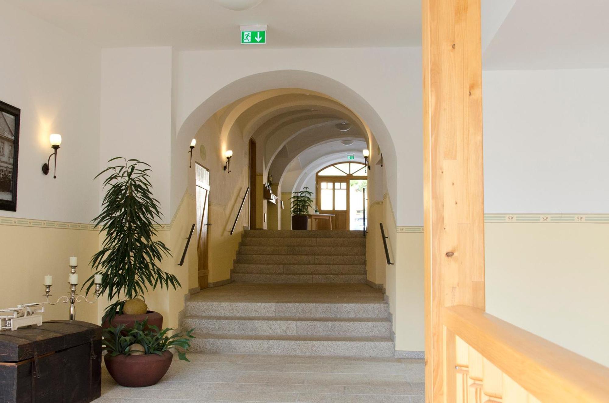 Hotel Gasthof Zur Post Barnau Bagian luar foto