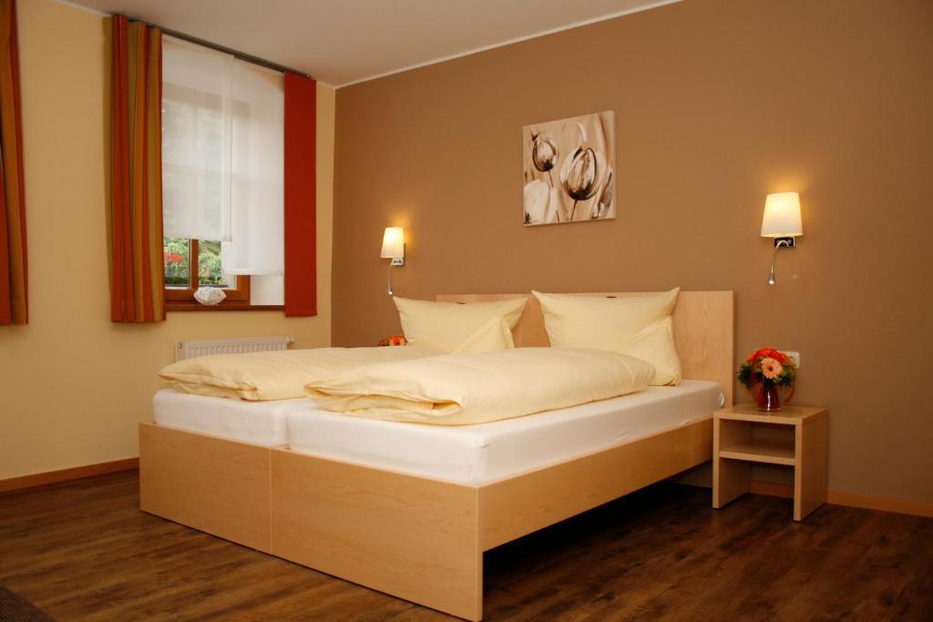 Hotel Gasthof Zur Post Barnau Ruang foto
