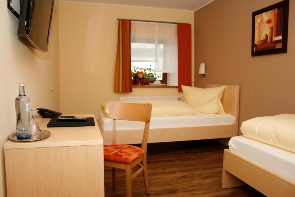 Hotel Gasthof Zur Post Barnau Ruang foto